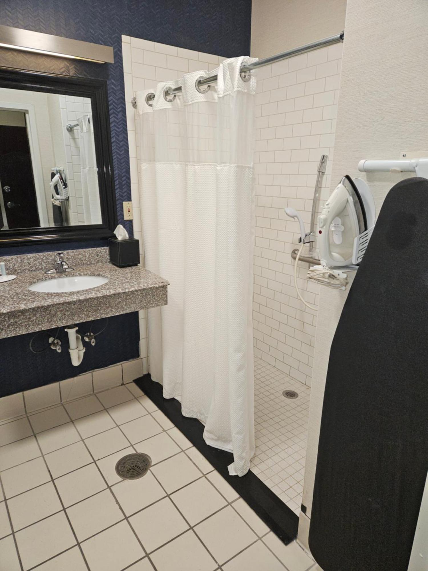 Fairfield Inn & Suites By Marriott Tulsa Central Экстерьер фото